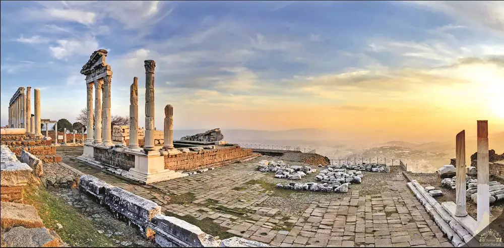 BERGAMA-ESKİ FOÇA YENİ FOÇA TURU