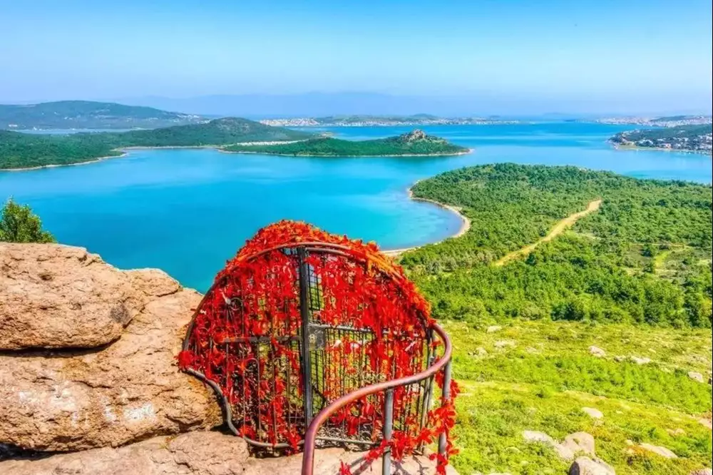 KURBAN BAYRAMINA ÖZEL AYVALIK-CUNDA-ÖREN-KÜÇÜKKÖY-ŞEYTAN SOFRASI GEZİSİ                       